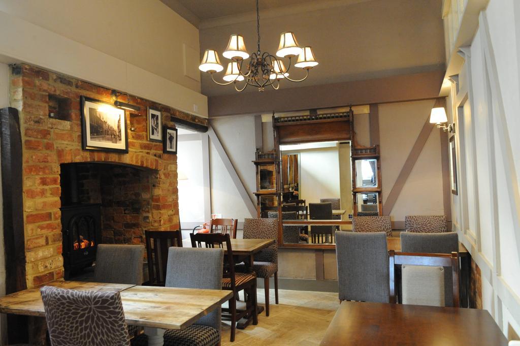 The Bull Hotel Stony Stratford Exterior foto