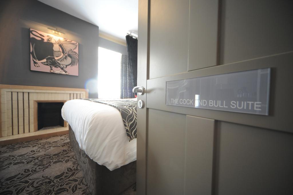 The Bull Hotel Stony Stratford Exterior foto