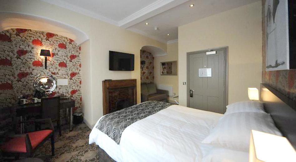 The Bull Hotel Stony Stratford Exterior foto